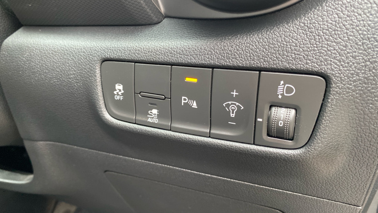 Hyundai KONA 100kW Premium 39kWh 5dr Auto Electric Hatchback